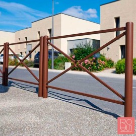 Tanca Carrefour | Disseny Creu Simple i Seguretat Urbana